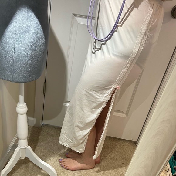 VINTAGE LONG SLIP LARGE MEDIUM Y2K SKIRT SWEET ROMANTIC SEXY OFF WHITE LACE ROSE - Picture 2 of 5